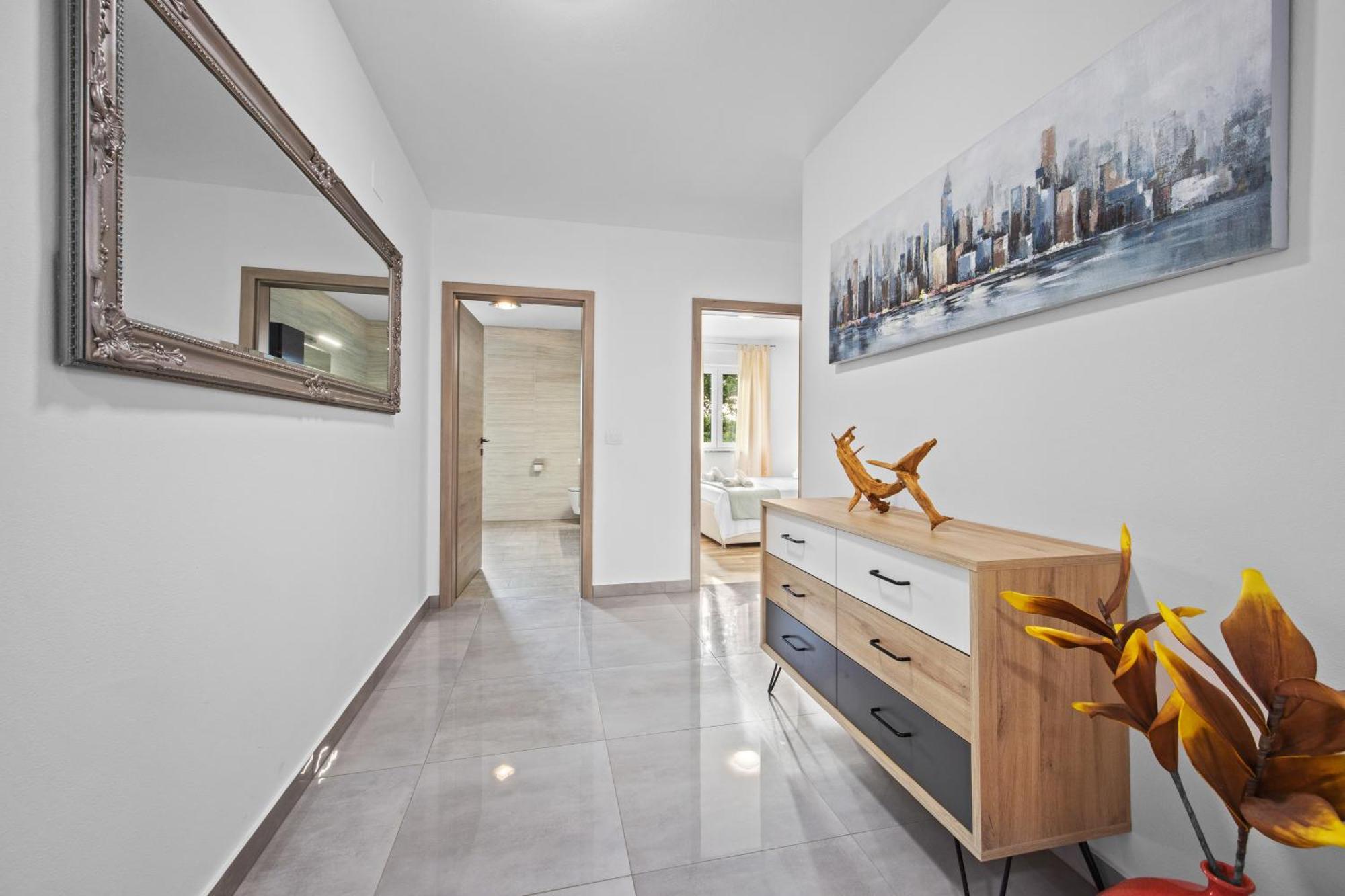Special Offer! New Luxury Apartment With Pool, Fitness, Outdoor Bar&Grill Buje Kültér fotó