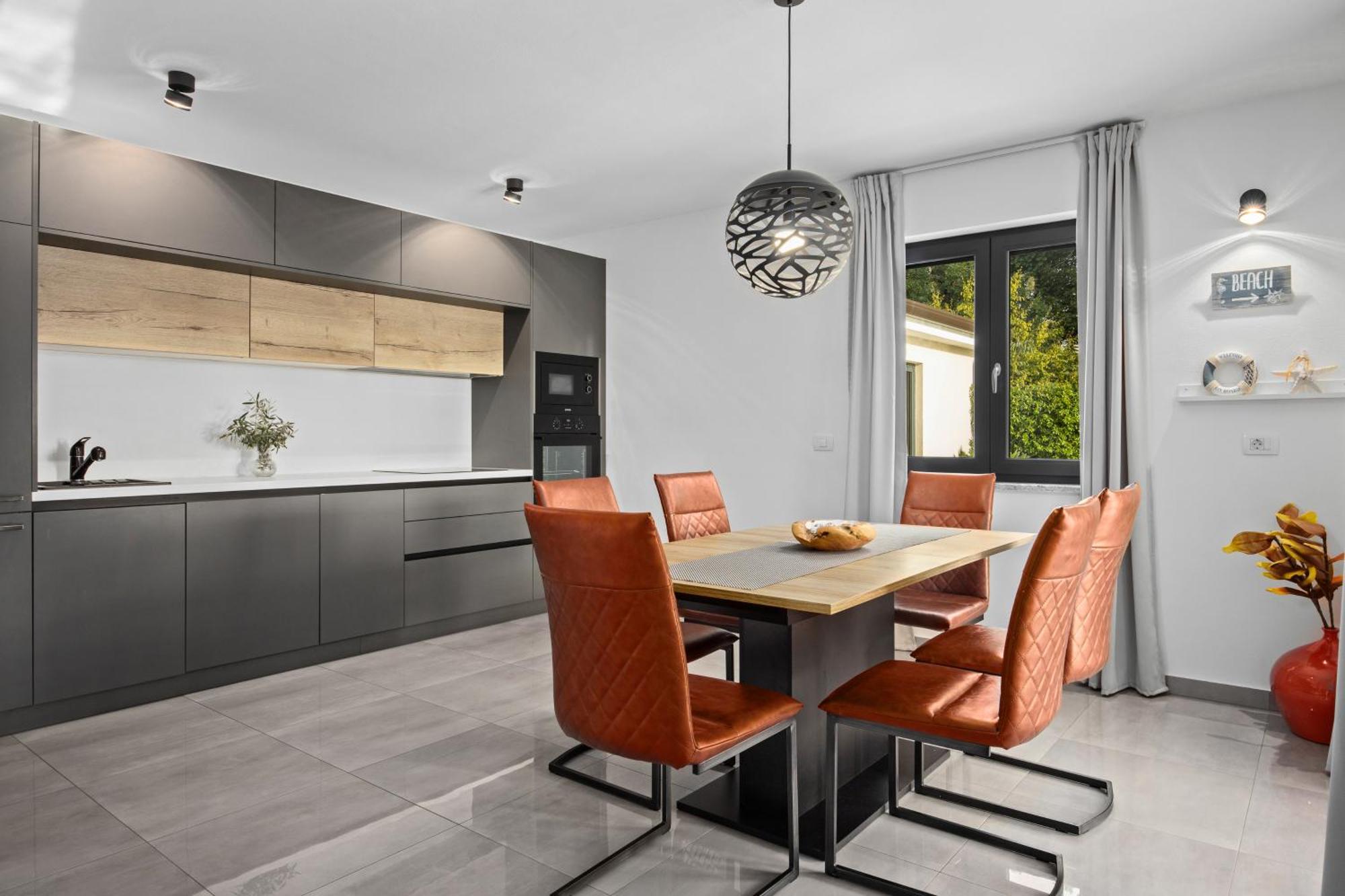 Special Offer! New Luxury Apartment With Pool, Fitness, Outdoor Bar&Grill Buje Kültér fotó